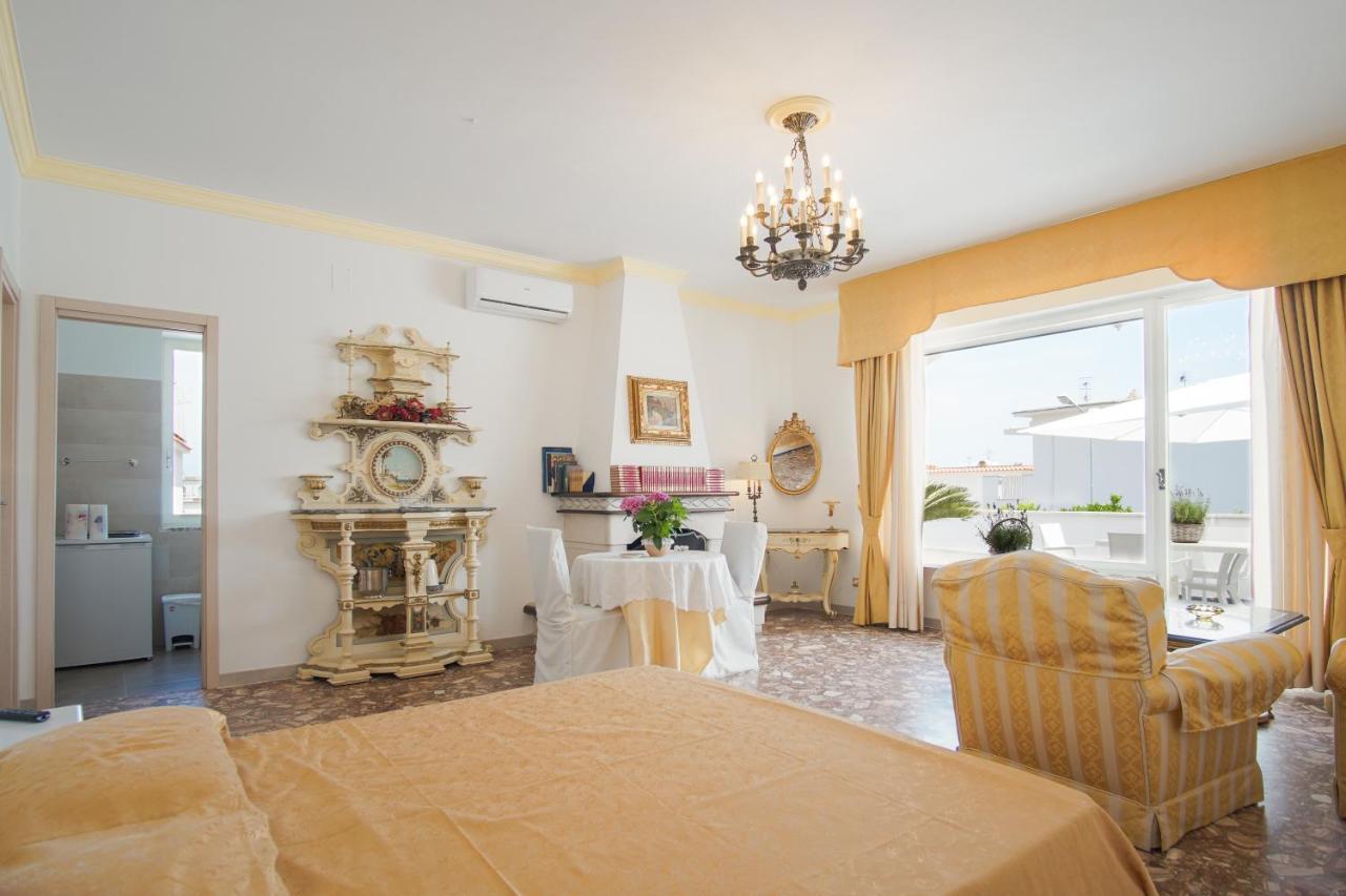 Suite In Villa Ad Ischia Exterior foto